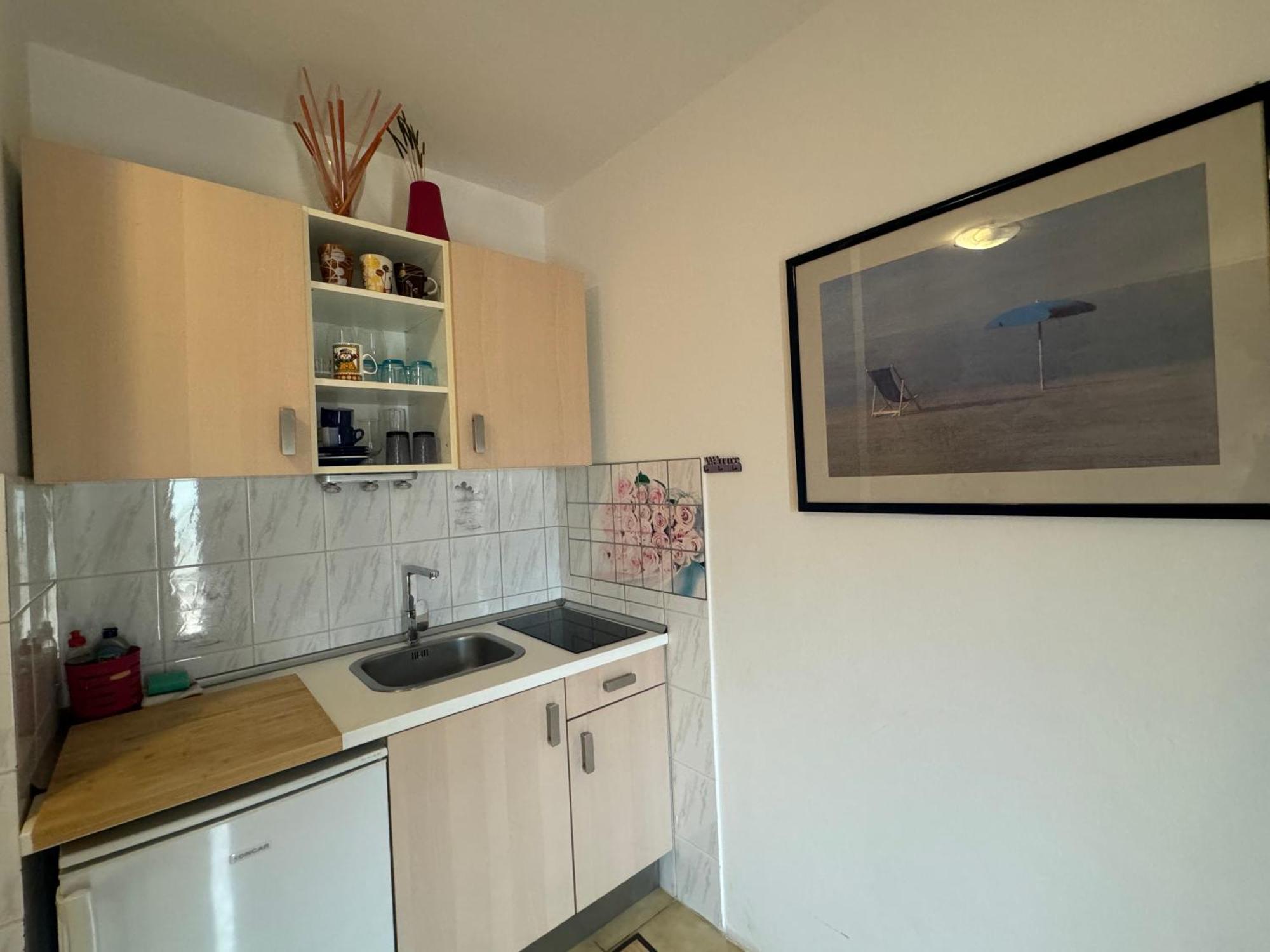 Apartments Jessica Кърк Екстериор снимка